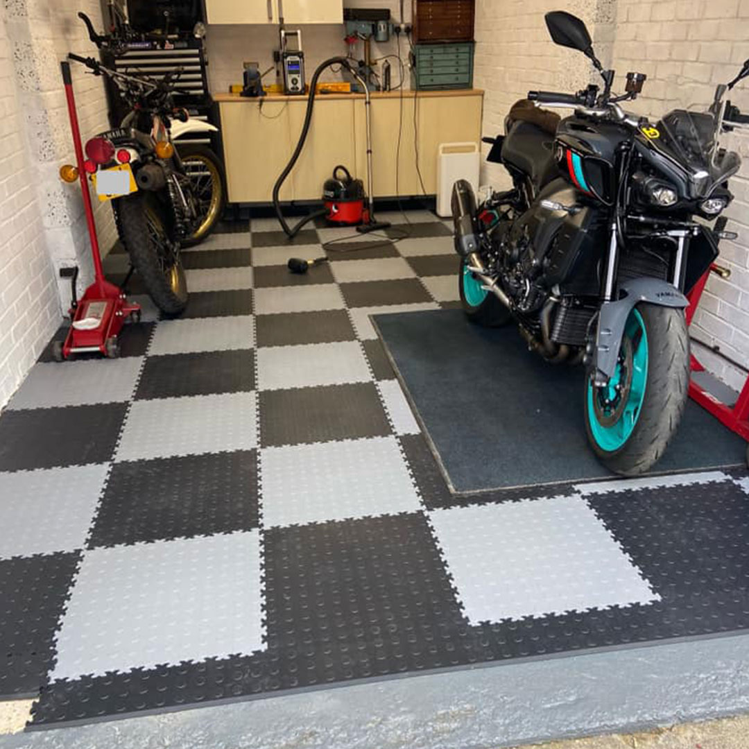 Mototile garage interlocking tiles