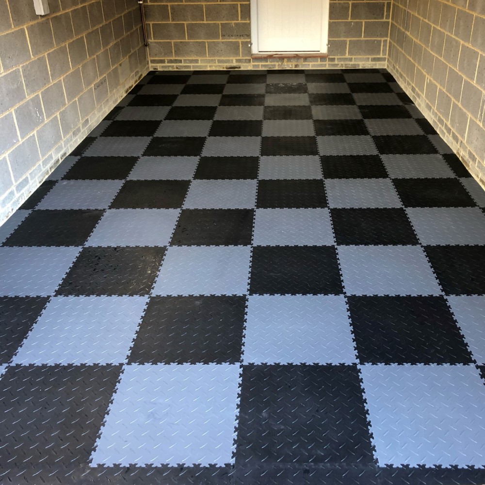 MotoLock Diamond Plate Interlocking Recycled Floor Tile