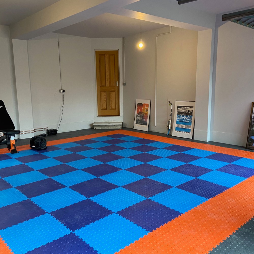 MotoLock CoinTop Interlocking Floor Tile
