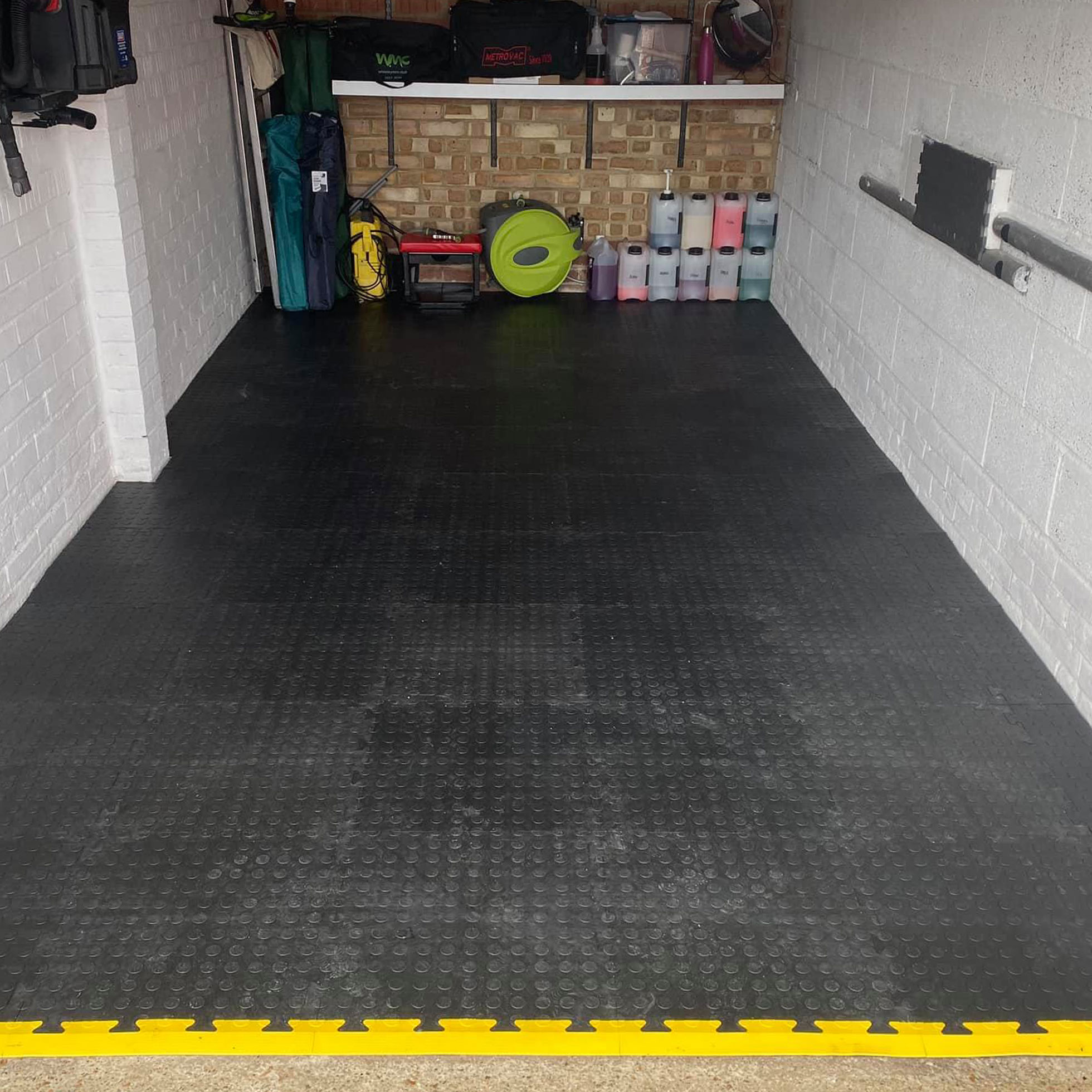 Anti Fatigue Tiles | MotoMat Black Recycled | CoinTop